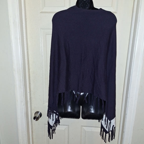 Top it off shawl one size - Picture 4 of 5